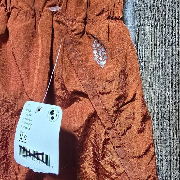 Free People Movement Way Home Shorts in Russet Orange NWT - Picture 4 of 7
